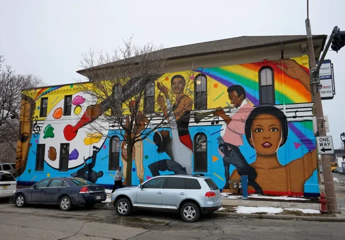 A Tribute to Horicon Works: Barany’s Mural Celebrates Products, History and Community